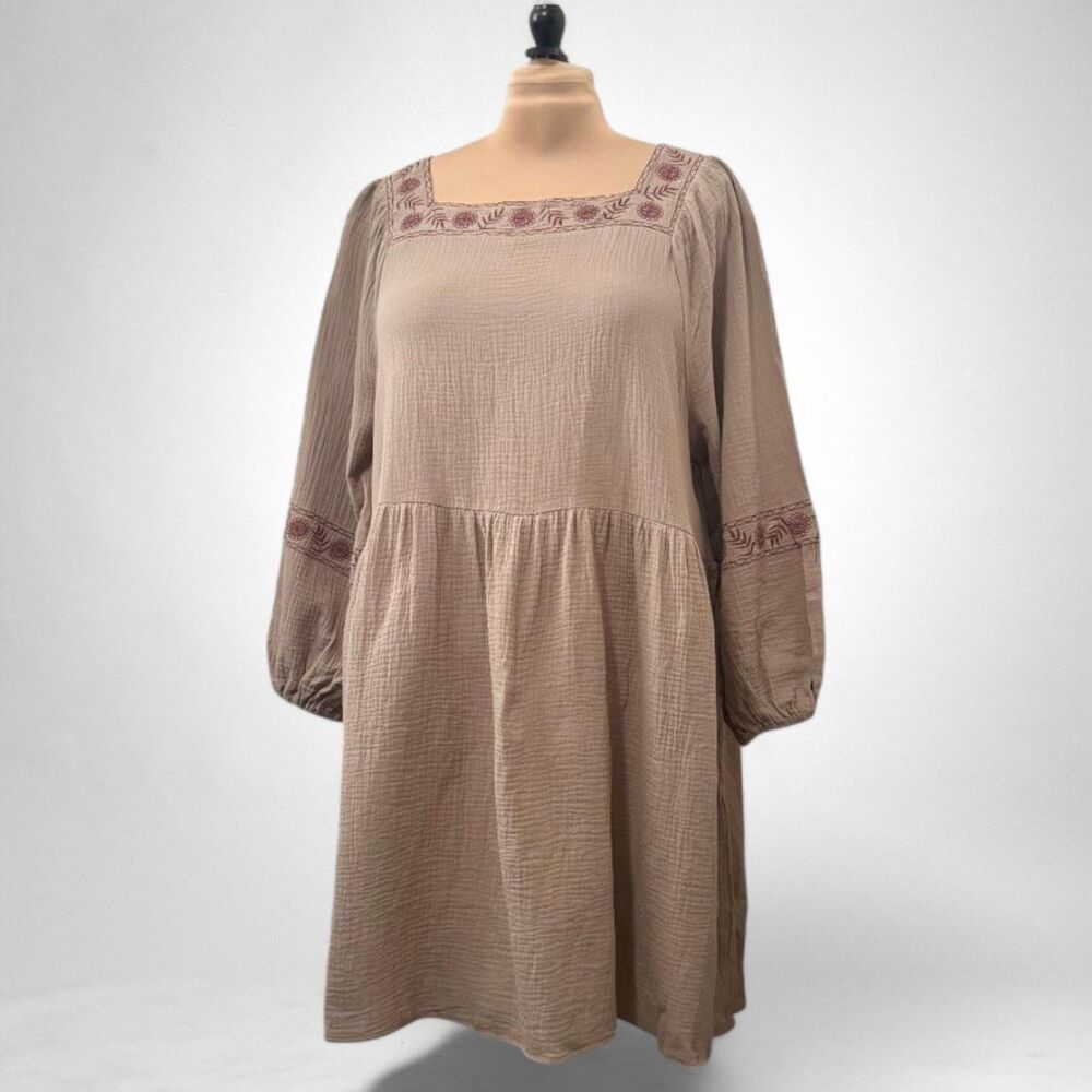 HAYDEN Embroidered Square Neck and Long Sleeve Lightweight Dress, NWT! Size 1XL